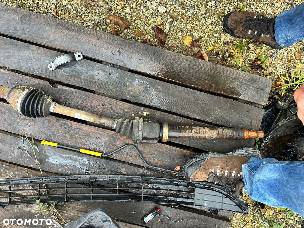 Mondeo mk4 1.8 Półoś 6G91-3B437-BD - 3