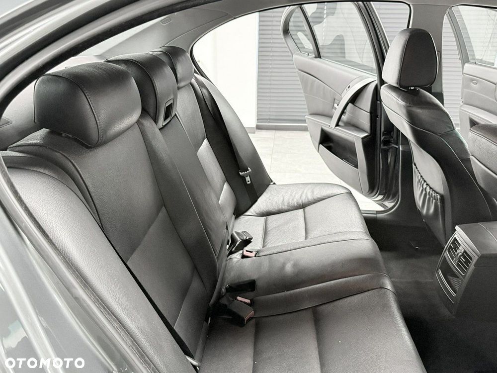 BMW Seria 5 520i - 19