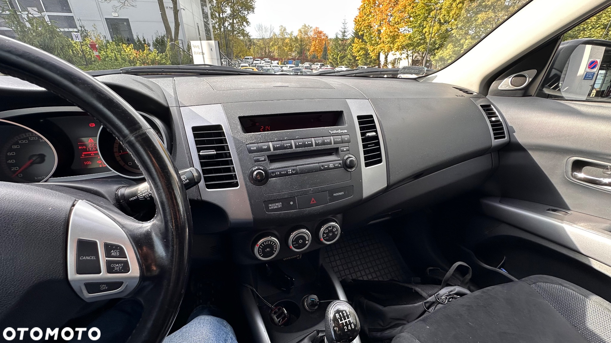 Mitsubishi Outlander 2.0 DID Intense + - 9