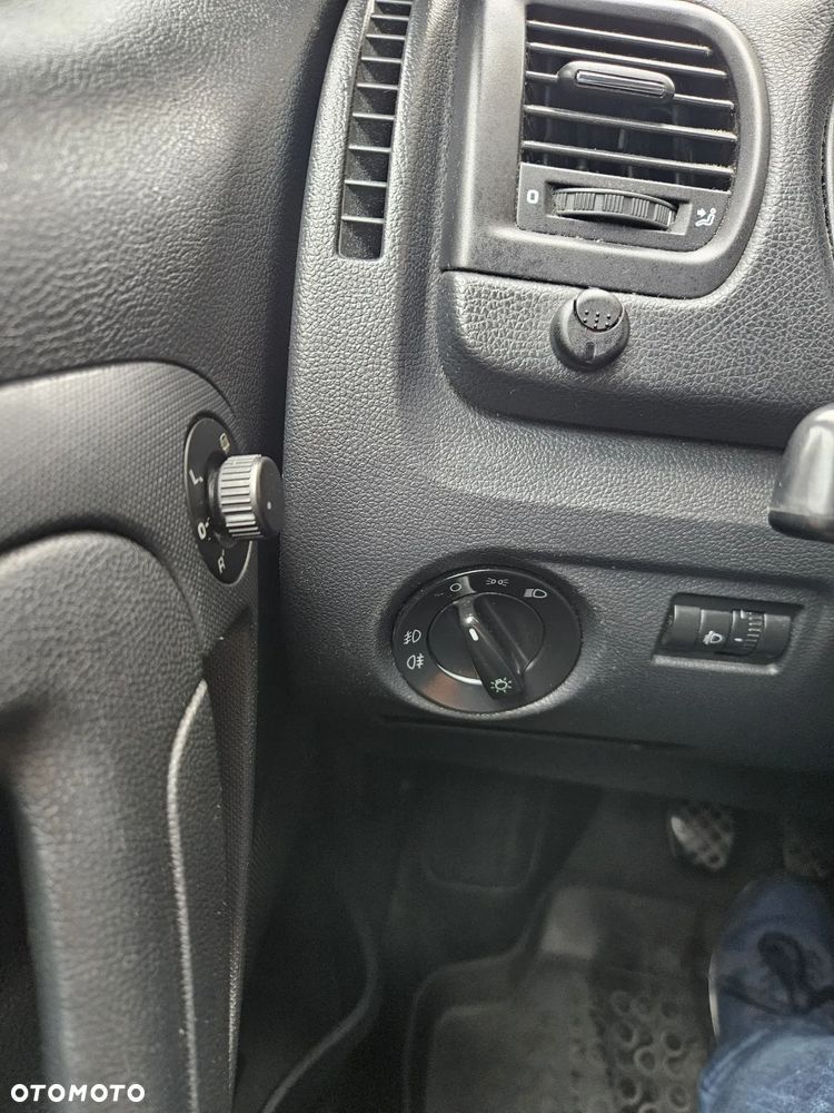 Skoda Fabia 1.4 16V Ambition - 17