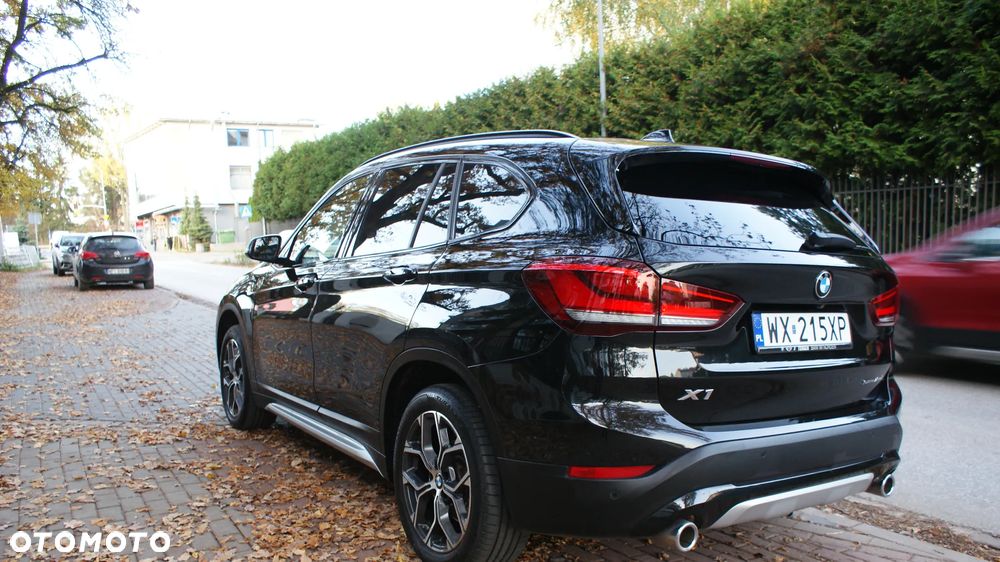 BMW X1 xDrive18d Business Edition - 19