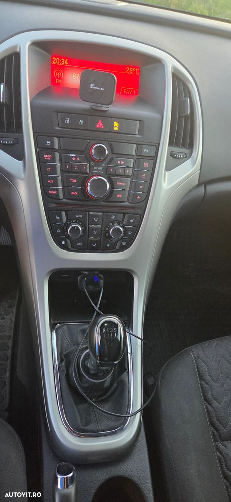 Opel Astra 1.6 - 9