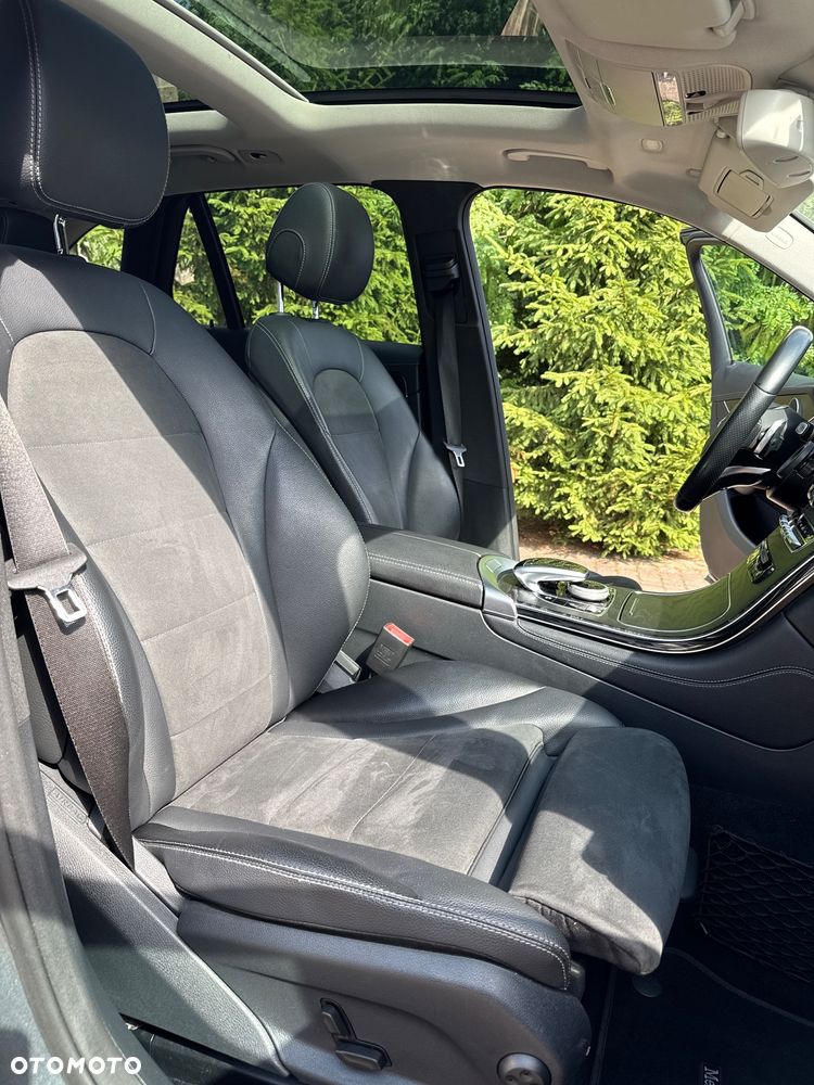 Mercedes-Benz GLC 250 d 4Matic 9G-TRONIC AMG Line - 20