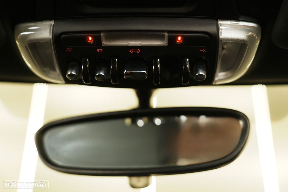 MINI Cabrio Cooper Auto - 21