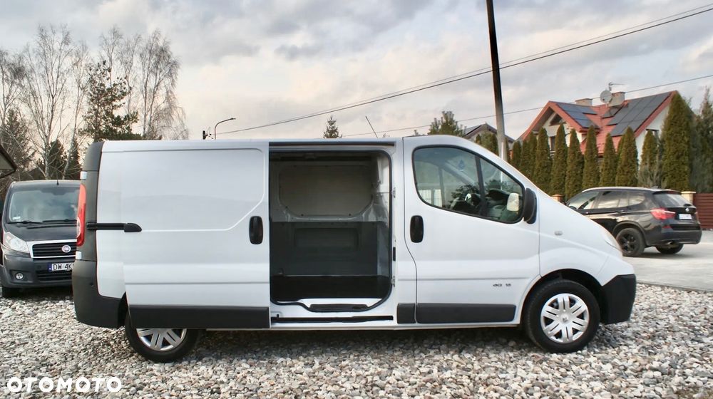 Renault Trafic - 11