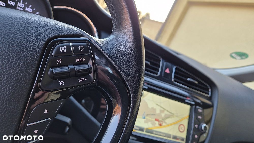 Kia Ceed 1.6 GDI ISG Spirit - 6