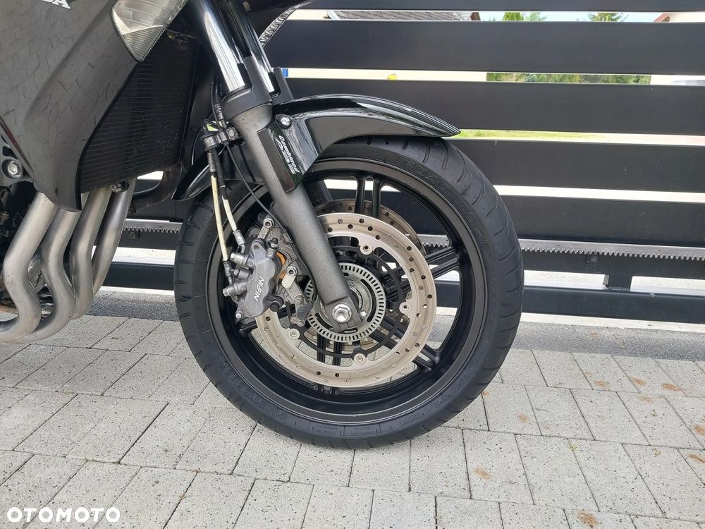 Honda CBF - 8