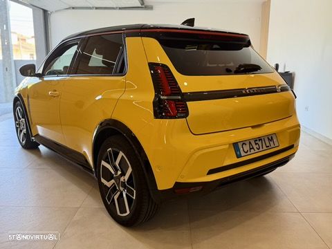 Renault 5 E-Tech R Iconic Five 150 Comfort Range - 17