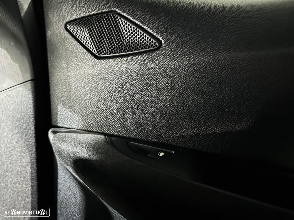 DS DS3 Crossback E-TENSE PERFORMANCE LINE + - 25