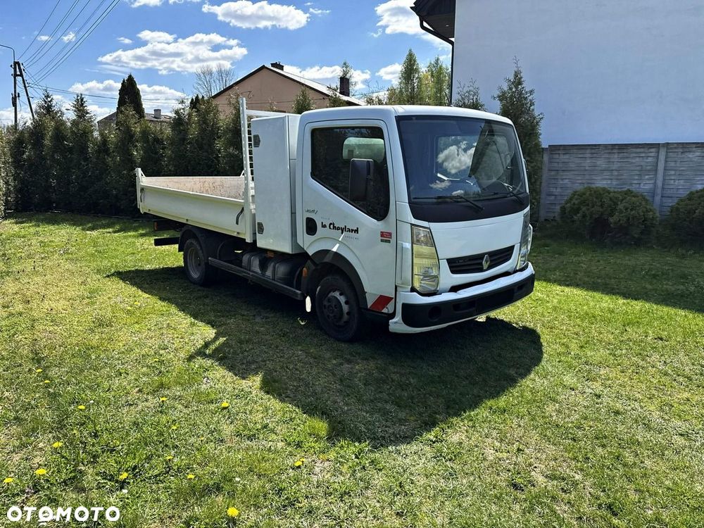 Renault Maxity - 3
