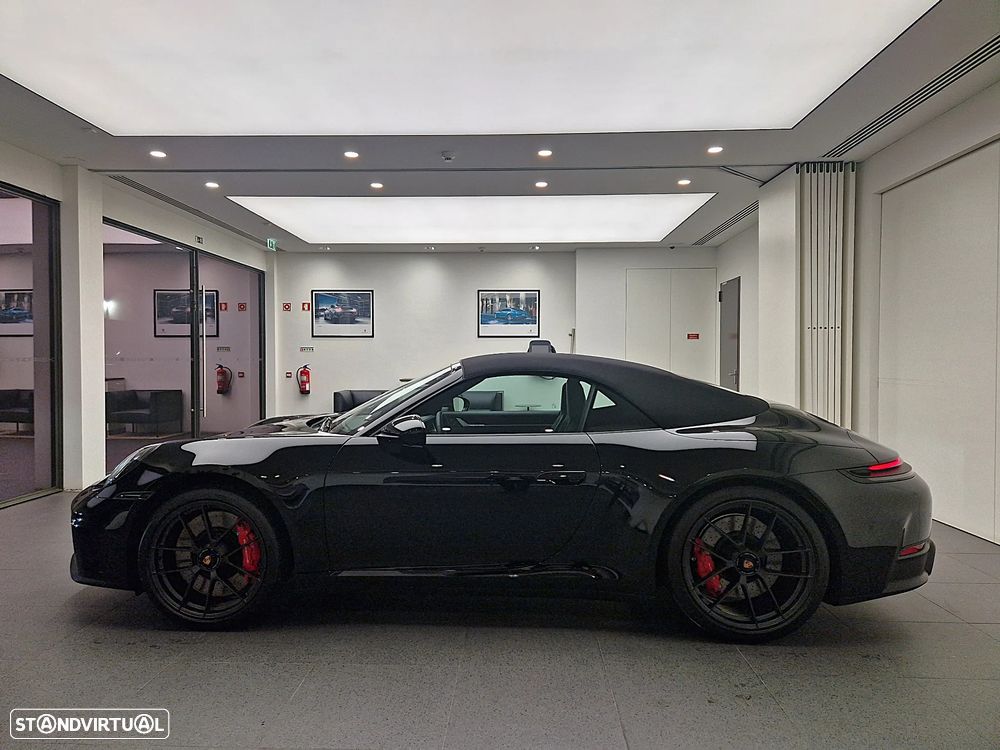 Porsche 911 (992) Carrera GTS - 2