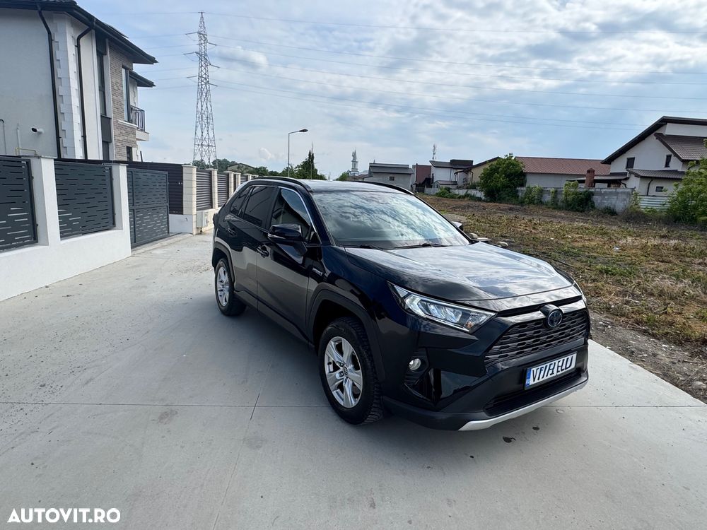 Toyota RAV4 - 11