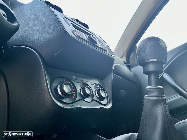 Alfa Romeo MiTo 1.4 8V Impression - 16