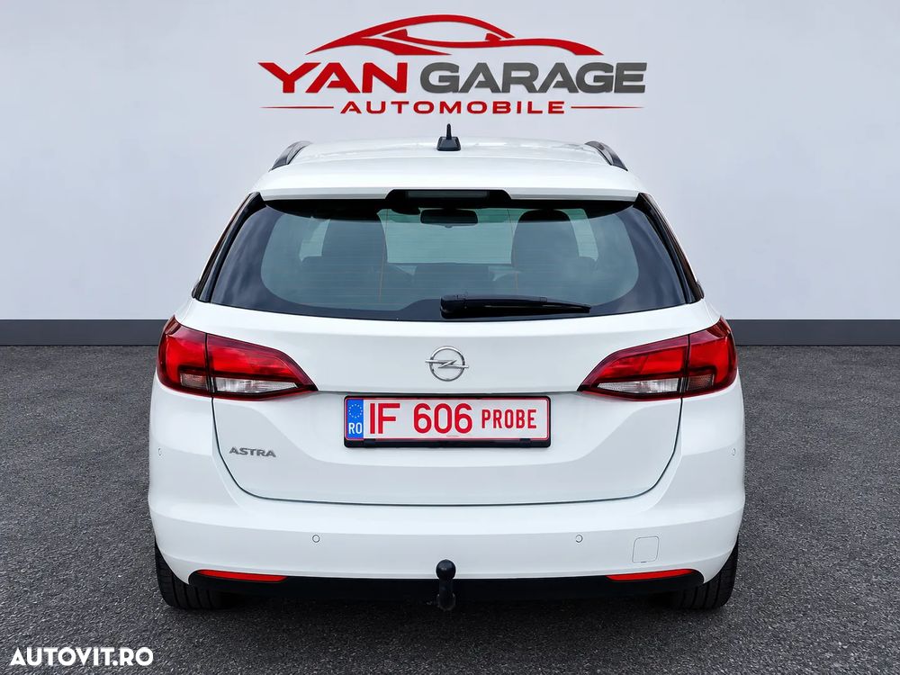 Opel Astra 2022 photo 4