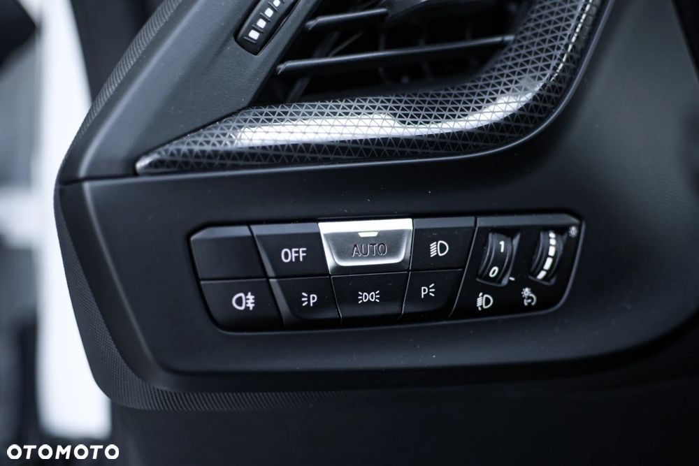 BMW Seria 2 218i Luxury Line - 35