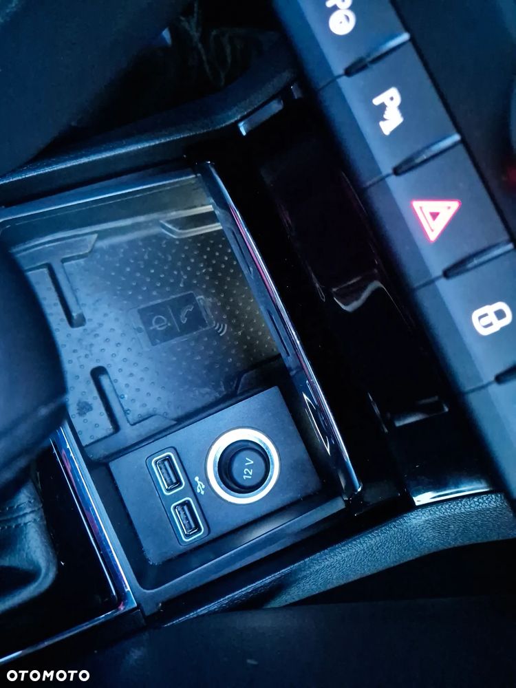 Skoda Karoq 1.6 TDI SCR DSG Style - 31