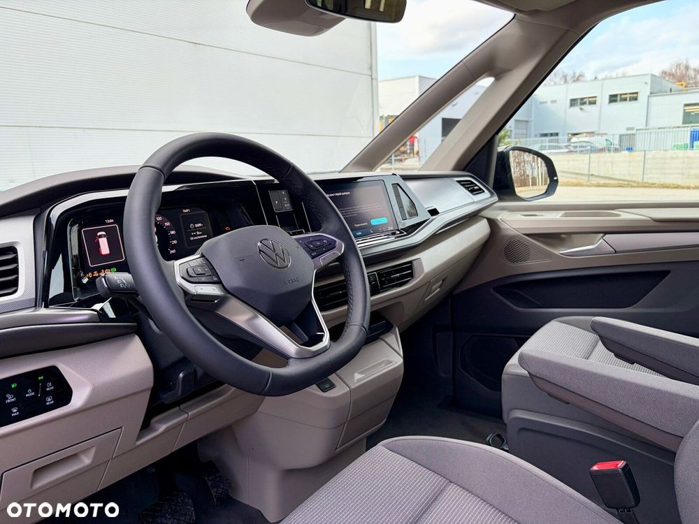 Volkswagen Multivan - 24