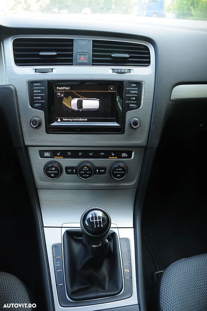 Volkswagen Golf 2.0 TDI (BlueMotion Technology) Highline - 14