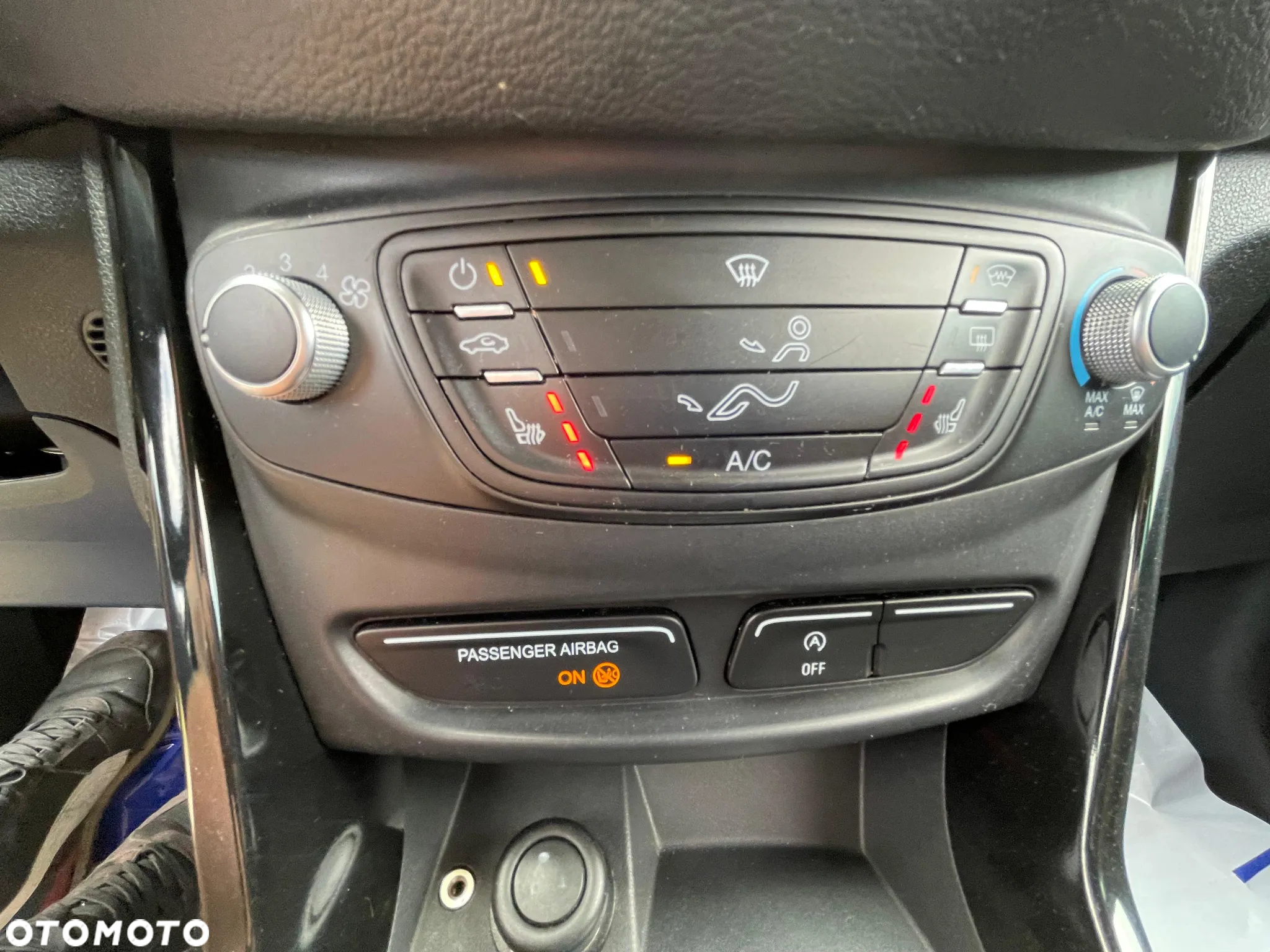Ford B-MAX 1.5 TDCi Titanium - 24