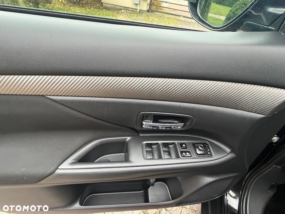 Mitsubishi Outlander 2.0 Intense + - 22