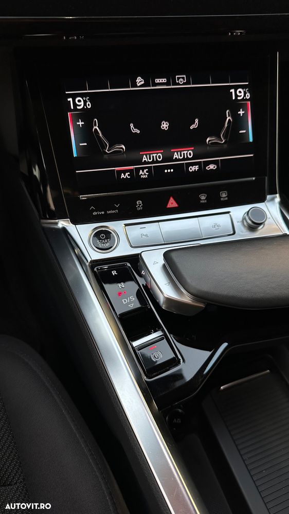 Audi e-tron 50 quattro - 23