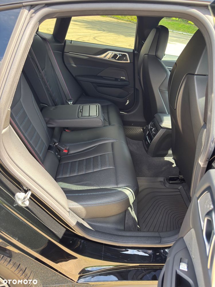BMW Seria 4 M440i xDrive mHEV sport - 11