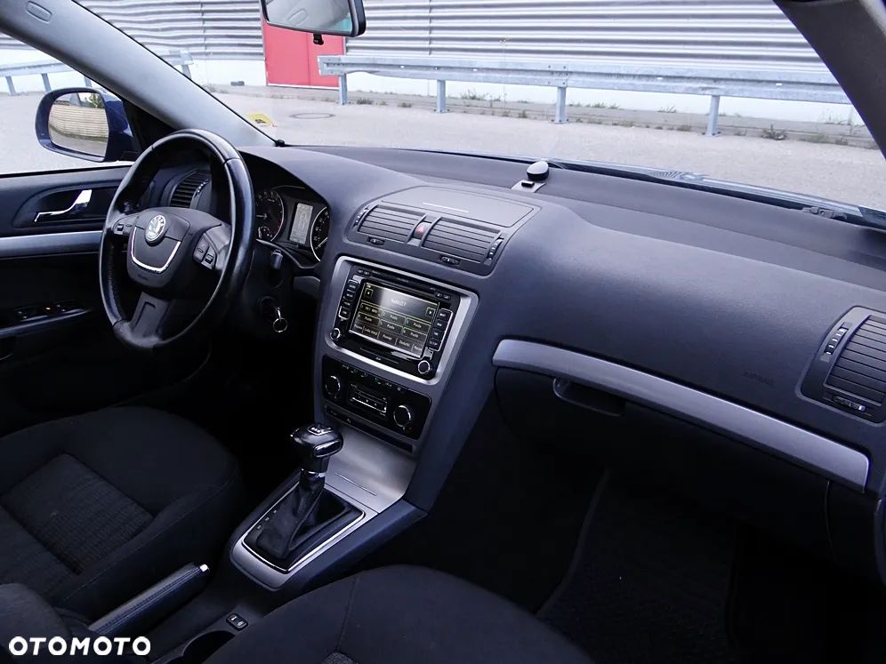 Skoda Octavia 1.6 TDI Family DSG - 28