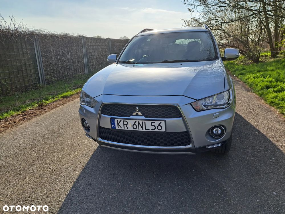 Mitsubishi Outlander 2.0 DID Intense + - 6