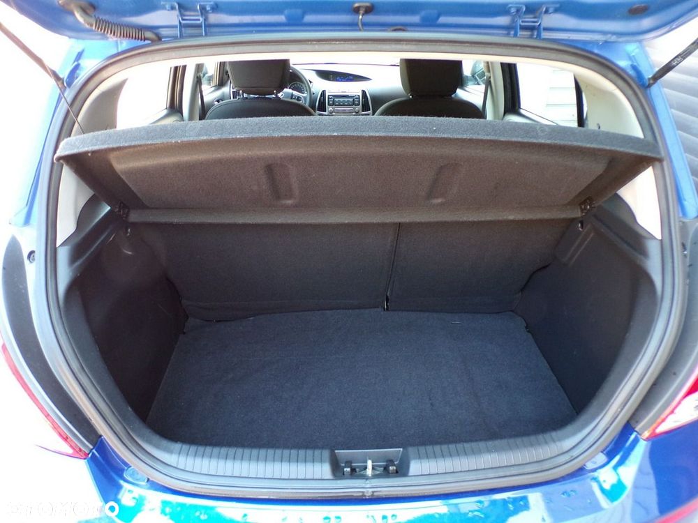 Hyundai i20 - 21