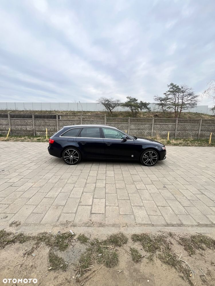 Audi A4 Avant 2.0 TDI Multitronic - 29