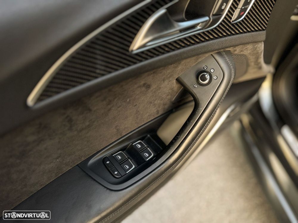 Audi RS6 Avant 4.0 TFSi quattro Tiptronic - 27
