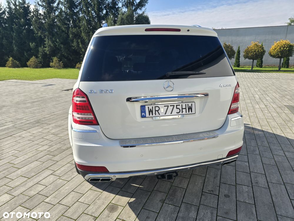 Mercedes-Benz GL 500 - 10