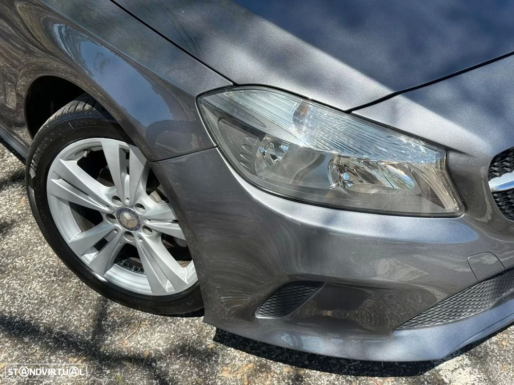 Mercedes-Benz A 180 CDI 7G-DCT 2Style - 33