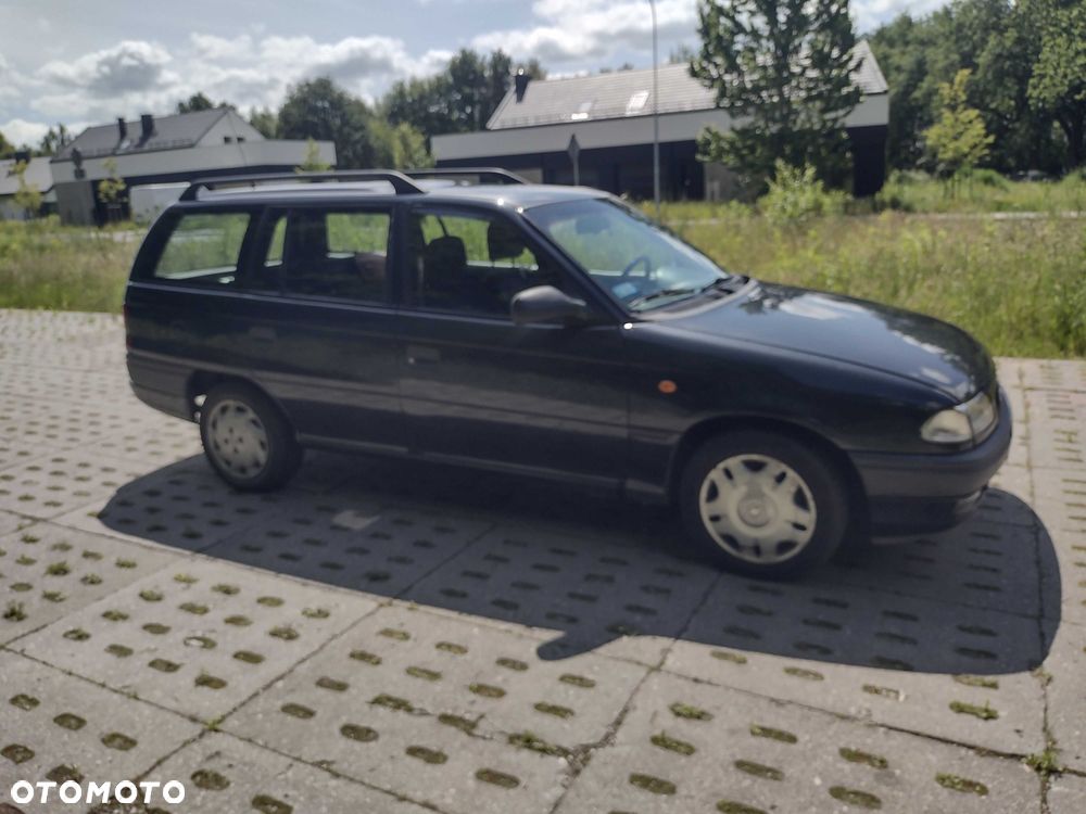 Opel Astra - 1