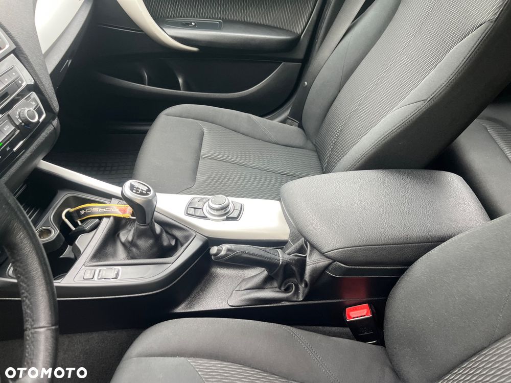 BMW Seria 1 - 14