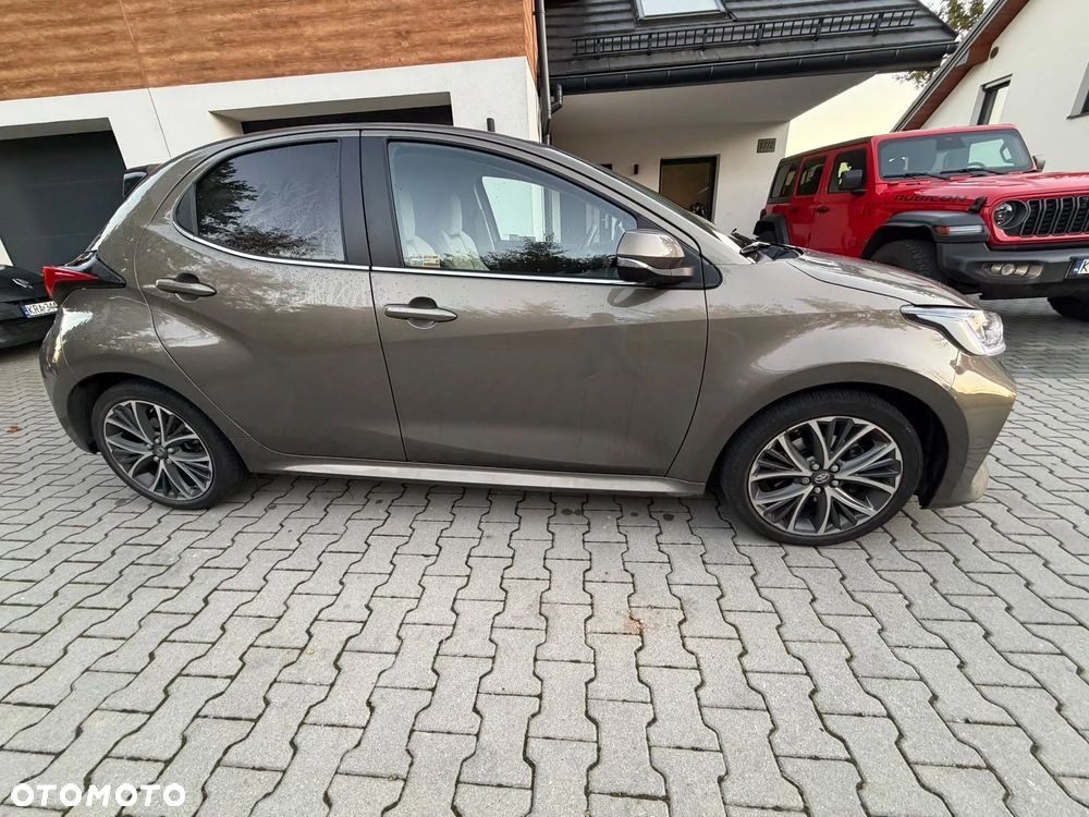 Toyota Yaris Hybrid 1.5 Executive - 19