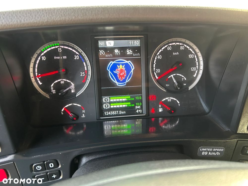 Scania R450 RETARDER / SKÓRY / NAVI / AUTOMAT / POLSKI SALON / ZBIORNIKI PALIWA 1500 L / LAMPY LED / FULL SPOJLERY / TYŁ 4 PODUSZKI / BARDZO ŁADNA SCANIA 2015 ROK !! - 25