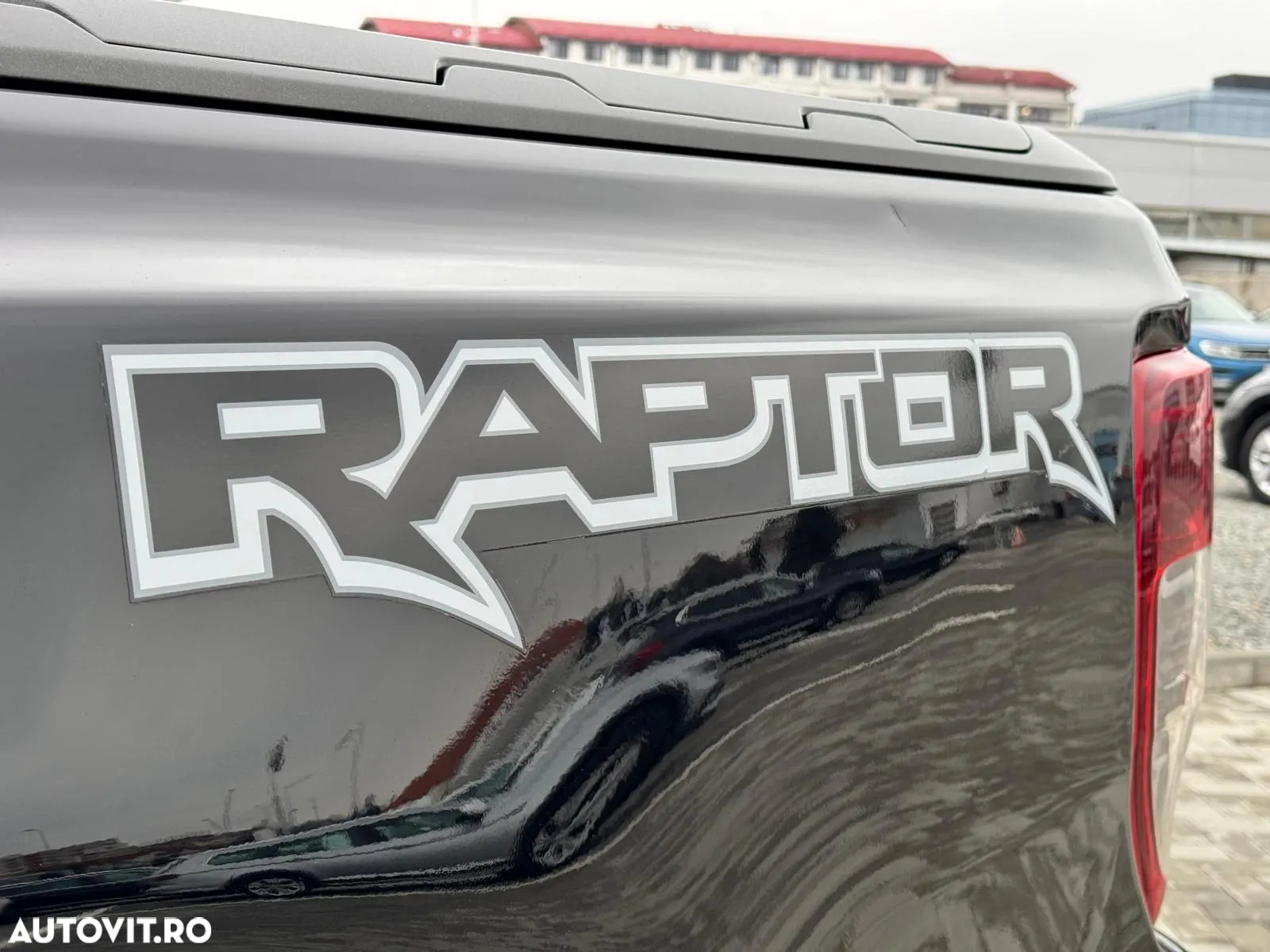 Ford Raptor - 12