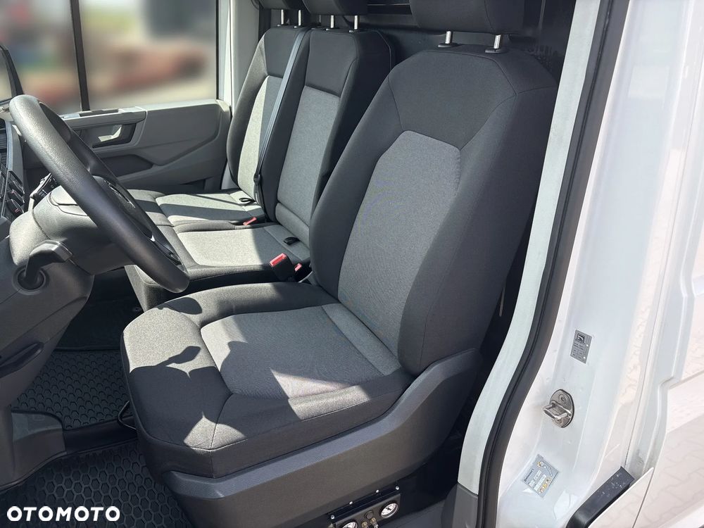 Volkswagen CRAFTER 35 TDI FURGON - 11