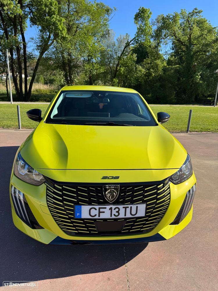 Peugeot e-208 Allure - 9