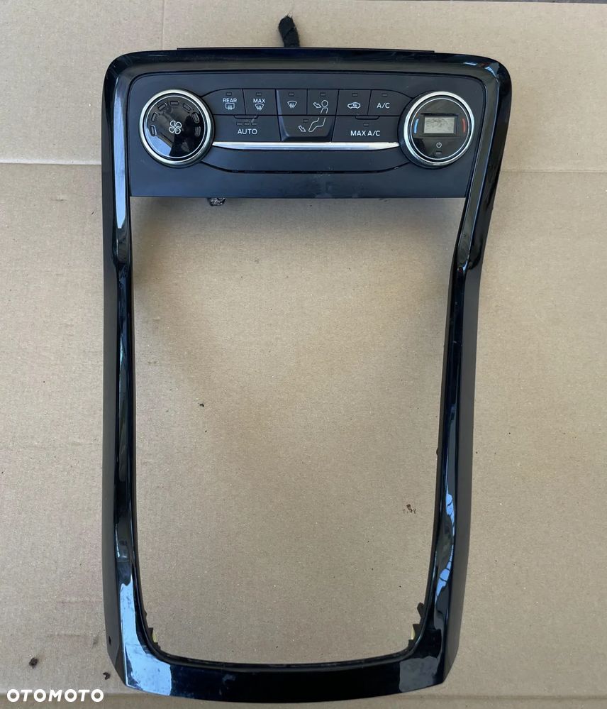 Panel klimatyzacji ramka Ford EcoSport 2018r. OE - 1