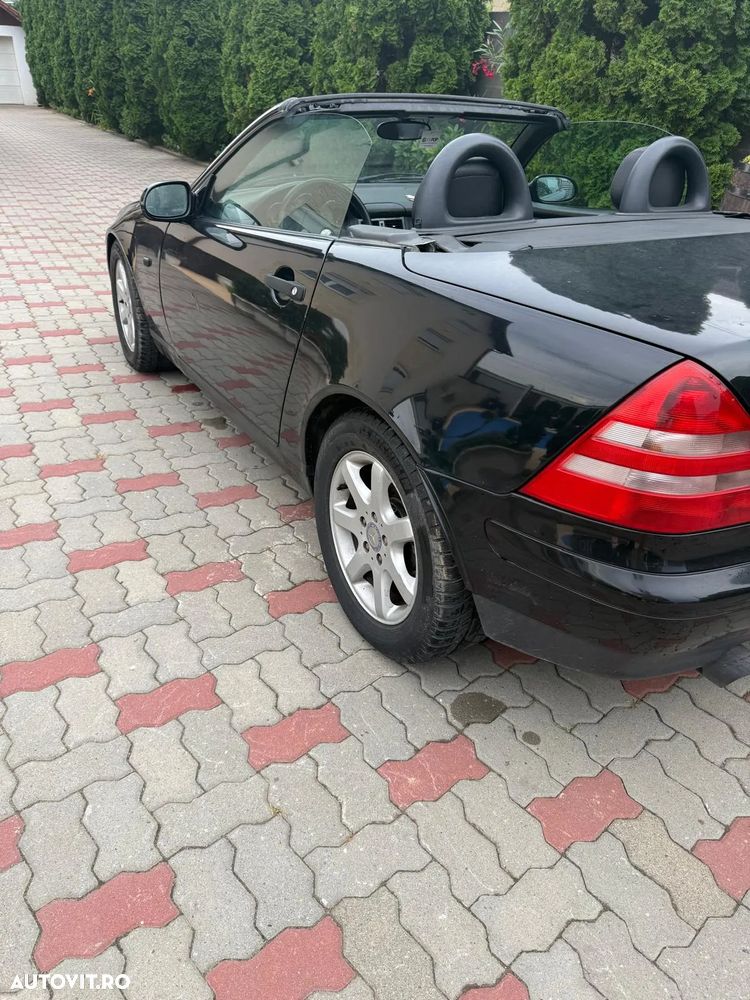 Mercedes-Benz SLK - 11