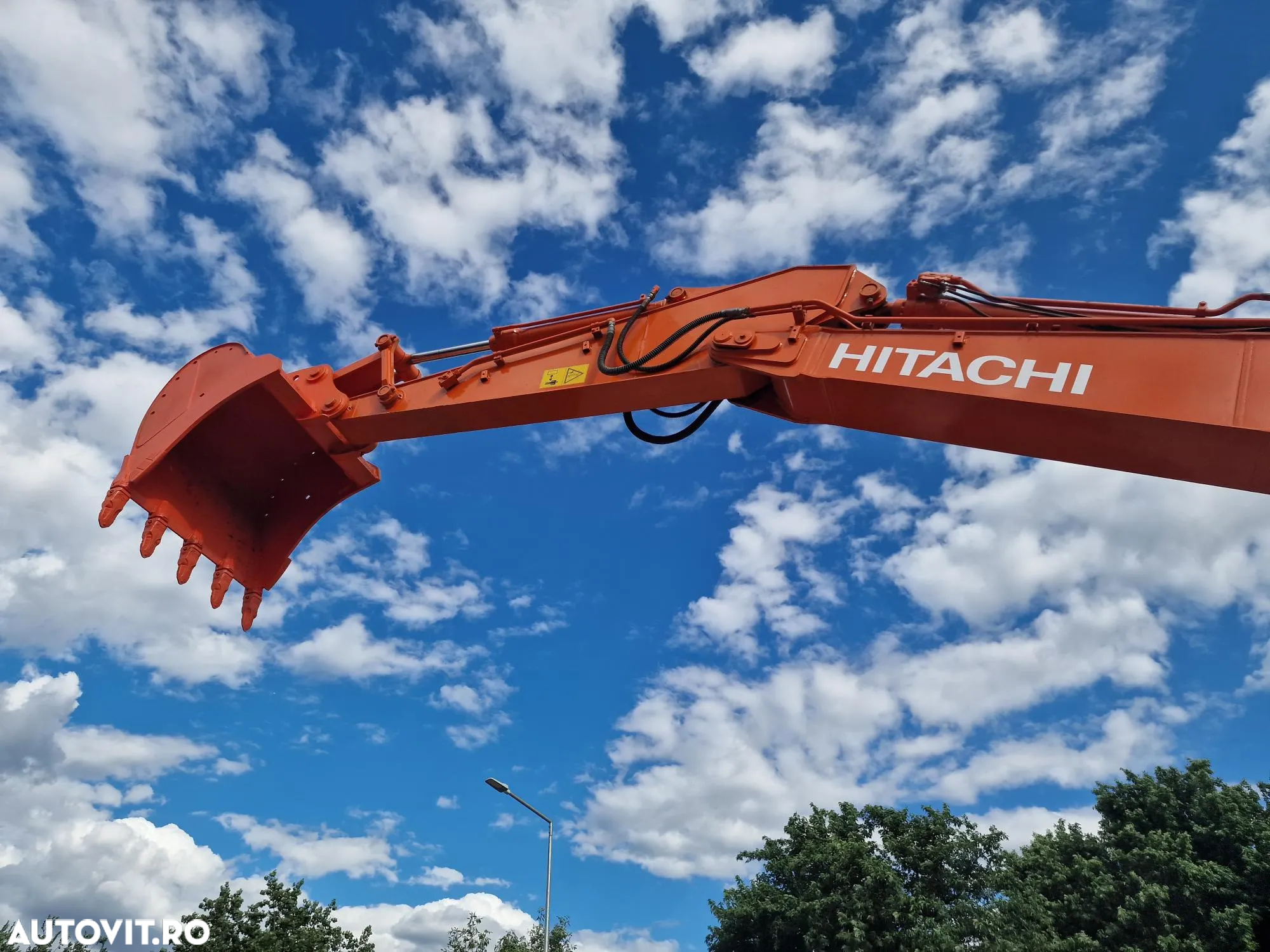 Hitachi ZX210, 23t, cupa 1,3mc NOUA, 12.487h-46900 Eur+Tva, camera spate, instalatia picon, 3 pompe hidraulice HITACHI, protectie acoperis cabina, AC, produs in JAPONIA, posibilitate leasing 46.900 EUR+Tva - 22