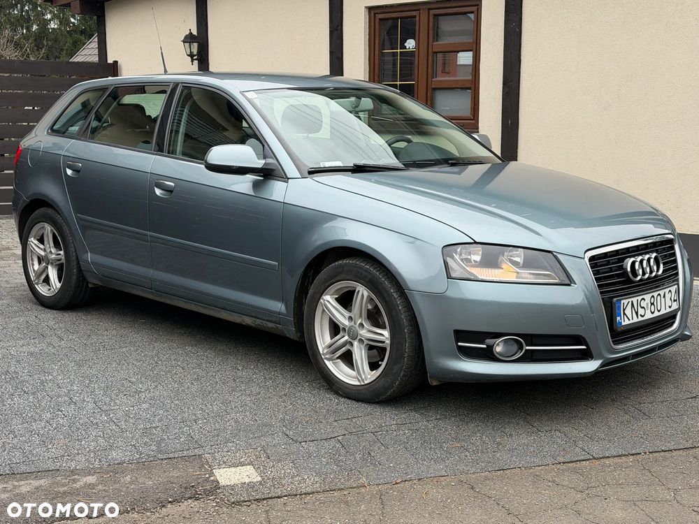 Audi A3 Sportback 1.6 TDI Ambiente - 3
