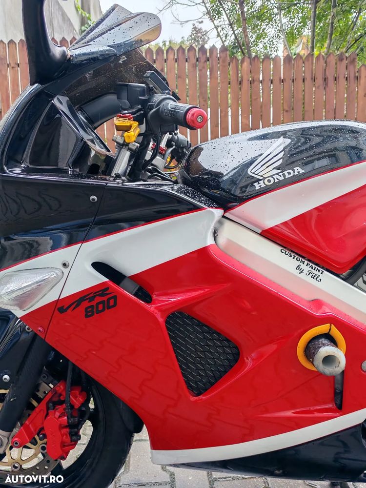 Honda VFR 800F V-Tec - 8