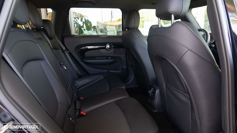 MINI Clubman Cooper Premium Classic Auto - 11