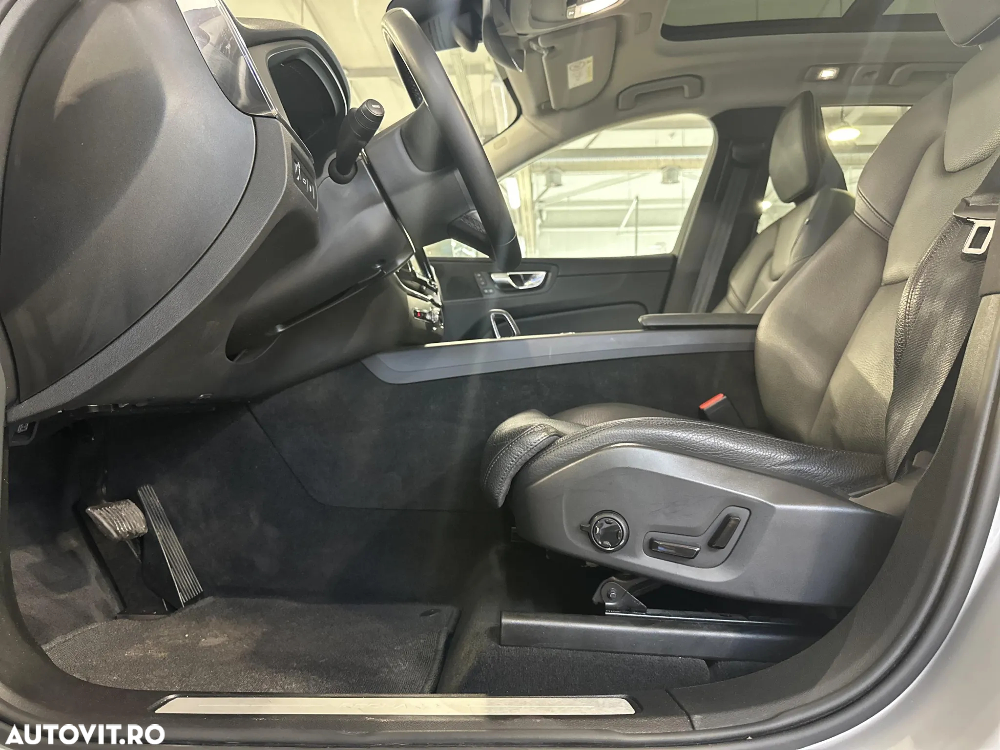 Volvo XC 60 T6 AWD Recharge Geartronic Inscription - 23