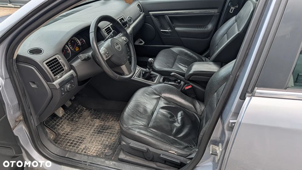 Opel Vectra 1.9 CDTI Cosmo - 4