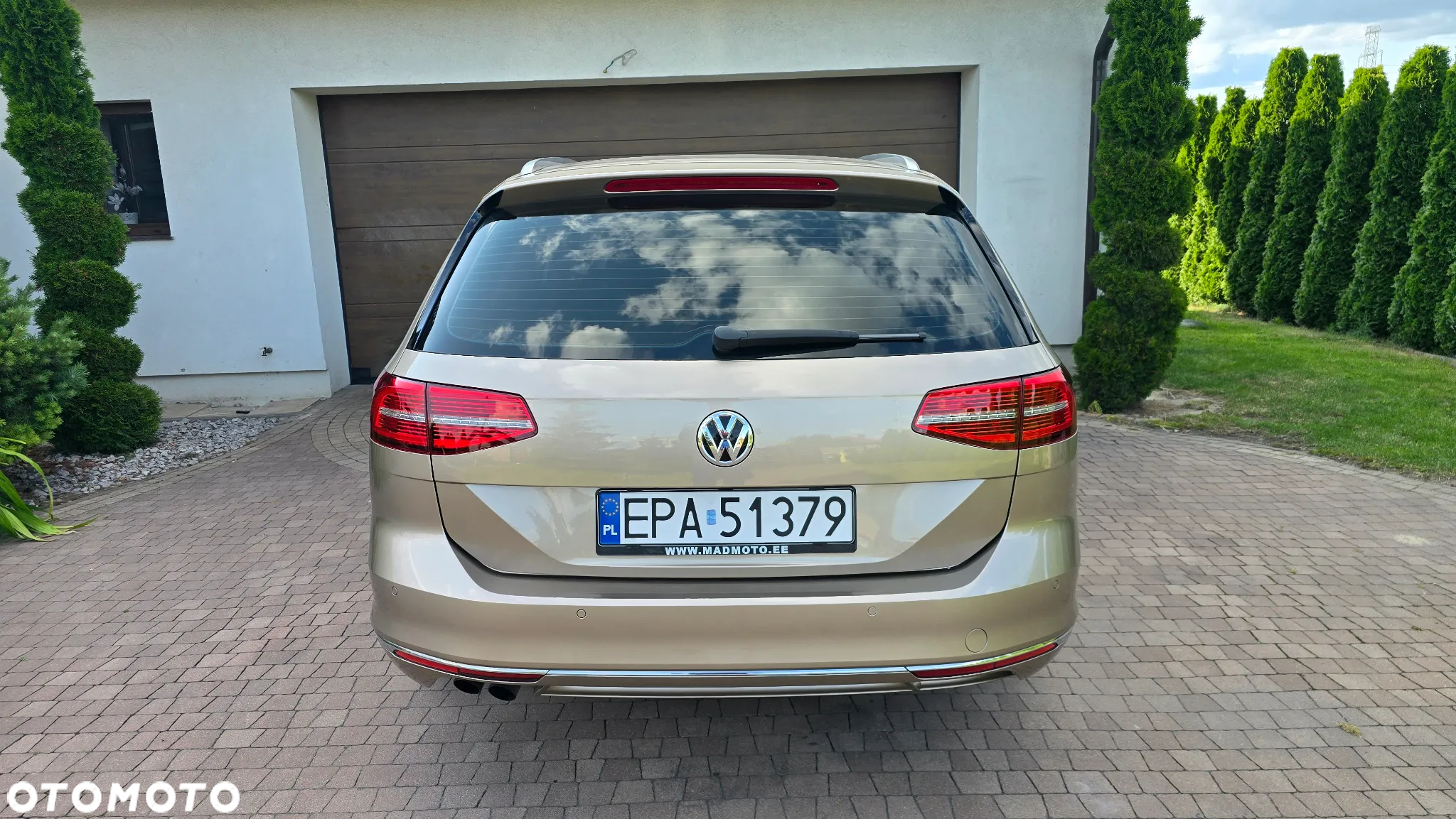 Volkswagen Passat - 8