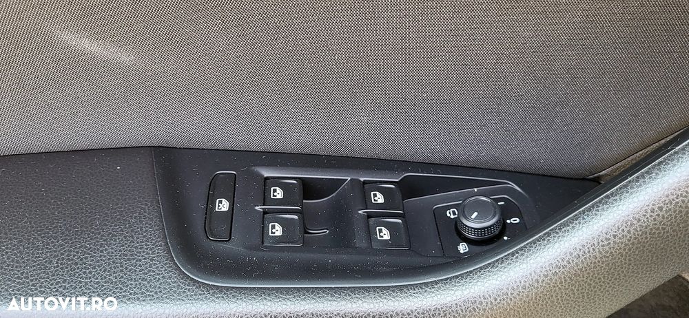 Volkswagen Passat - 18